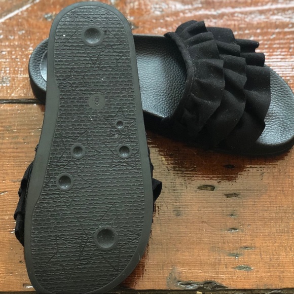 Black ruffle Fergalicious Sandals - Picture 4 of 4